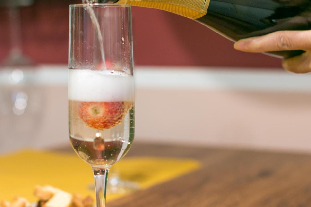 Wine Apartments Florence Franciacorta מראה חיצוני תמונה